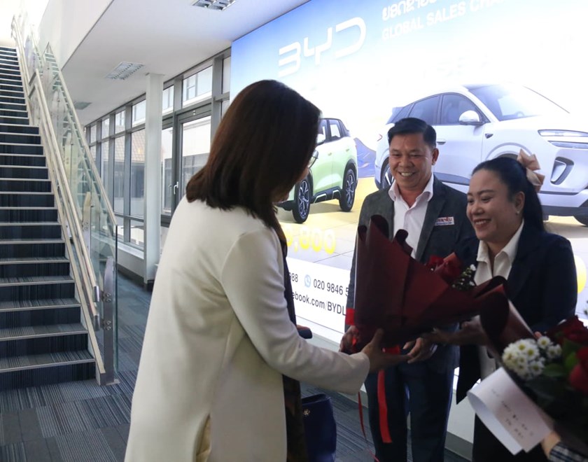 ຄະນະຜູ້ແທນ ສປ ຈີນ ເດີນທາງມາເຂົ້າຮ່ວມກິດຈະກຳວັດທະນະທໍາບຸນກຸດຈີນ ກ້າວສູ່ລາວ ໃນຫົວຂໍ້: ກ້າວໄປຂ້າງໜ້າປີ 2026 ຢູ່ ສປປ ລາວ