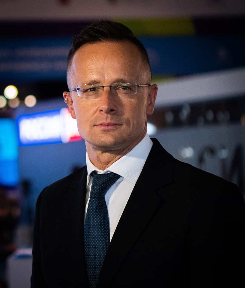 ຊີວະປະຫວັດຫຍໍ້ ຂອງ ທ່ານ ປີເຕີ ຊີຢາໂຕ ລັດຖະມົນຕີກະຊວງການຕ່າງປະເທດ ແລະ ການຄ້າຮົງກາຣີ