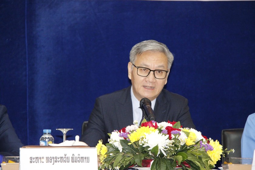 ມອບ-ຮັບ ທຸງໄຊນໍາໜ້າຂະບວນການແຂ່ງຂັນ 4 ບຸກໃຫ້ແກ່ຄະນະຊາວໜຸ່ມ ກຕທ