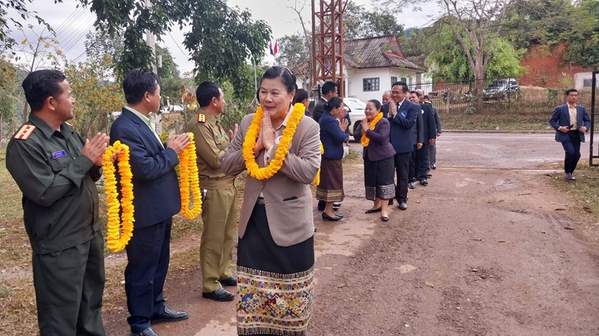 ພະນັກງານຫຼັກແຫຼ່ງເມືອງຫຼາ ຕ້ອນຮັບຄະນະຜູ້ສະໝັກເລືອກຕັ້ງ ສສຊ-ສສຂ ເຂດ 4 ແລະ ຮັບຟັງການສະເໜີຕົວ