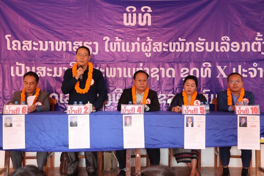 ຜູ້ສະໝັກຮັບເລືອກຕັ້ງ ສສຊ ຊຸດທີ X ປະຈໍາເຂດເລືອກຕັ້ງທີ 18 ແຂວງໄຊສົມບູນ ສືບຕໍ່ລົງເຄື່ອນໄຫວຫາສຽງ ແລະ ສະເໜີໂຕ ຢູ່ຕາແສງພູກະທະ