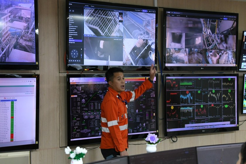 ບໍລິສັດ ພູເບ້ຍ ມາຍນິ້ງ ມີຫ້ອງຄວບຄຸມລະບົົບການຜະລິດຜ່ານລະບົບຄອມພິວເຕີ