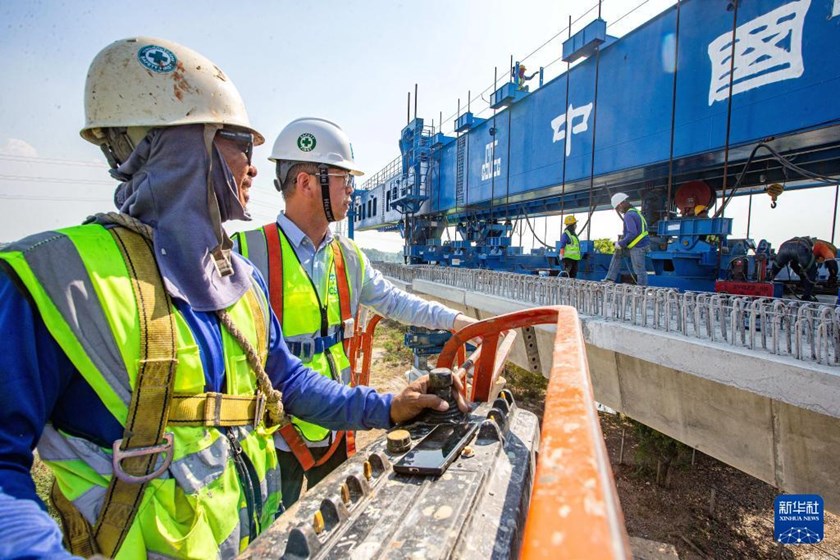 ເສັ້ນ​ທາ​ງ​ລົດ​ໄຟ​​ຄວາມ​ໄວ​ສູງຈີນ-ໄທ​ ຈະ​ສ້າງ​ສຳ​ເລັດ ແລະ ເປີດ​ນຳ​ໃຊ້​ໃນ​ປີ 2030