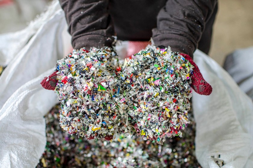 ການສູດດົມໄມໂຄຣພາສຕິກ ເຮັດໃຫ້ເກີດການອັກສອບ ແລະ ທຳລາຍປອດ