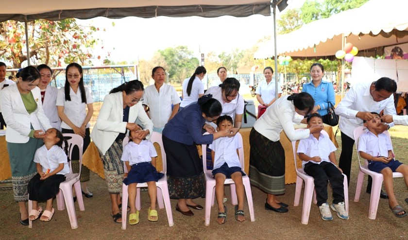 ເຊກອງ ເປີດຂະບວນການ ວສຊ ໃຫ້ວັກຊີນກັນພະຍາດເປ້ຍຫຼ່ອຍ