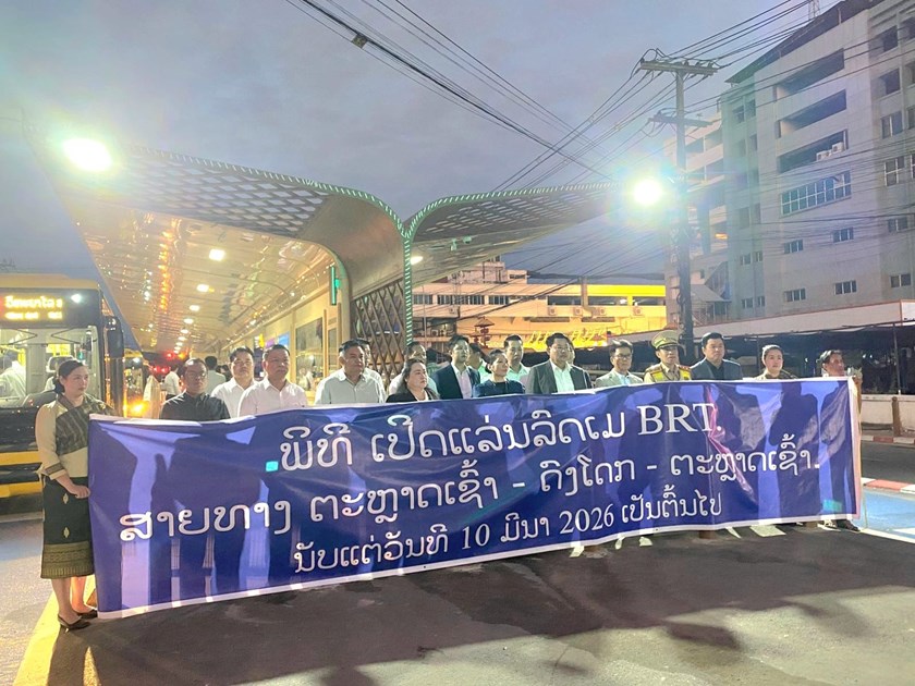 ເປີດບໍລິການແລ່ນທົດລອງລົດເມດ່ວນ BRT
