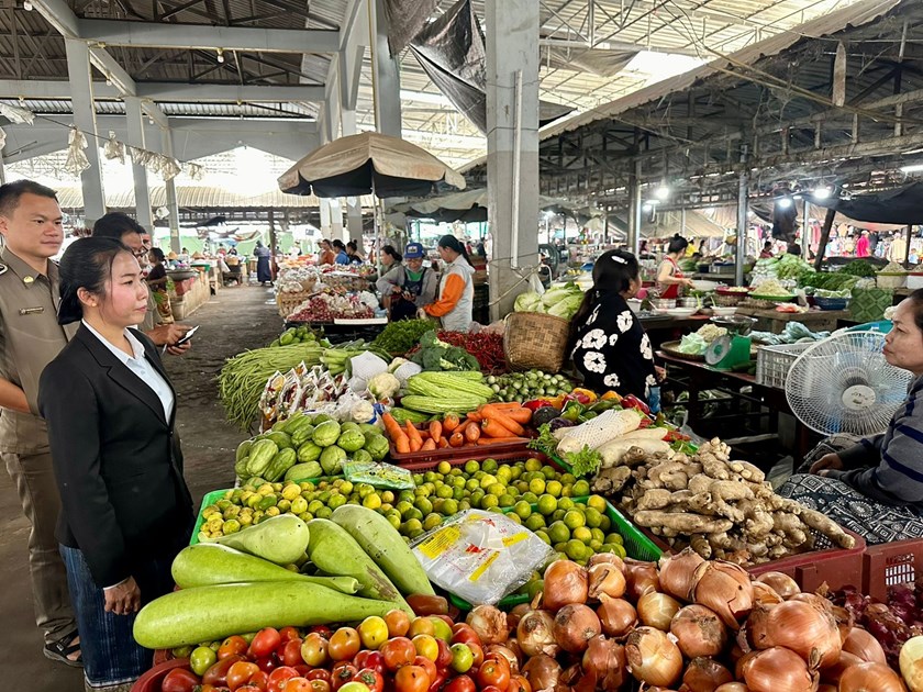 ເຊກອງ ເຂັ້ມງວດຄຸ້ມຄອງ-ກວດກາລາຄາສິນຄ້າ ຫຼັງມີການປັບຂຶ້ນລາຄານໍ້າມັນເຊື້ອໄຟ