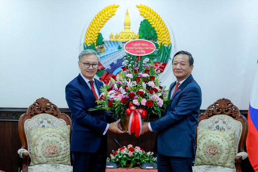 ທູດ​ຫວຽດນາມ ເຂົ້າ​ຊົມເຊີຍສະຫາຍ ທອງ​ສະຫວັນ ພົມວິຫານ