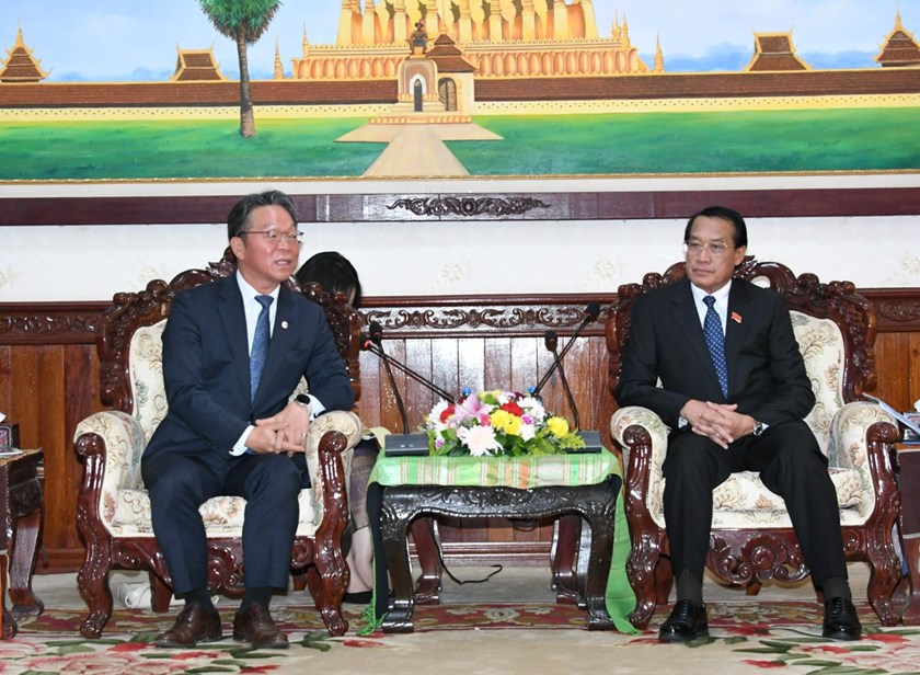 ທ່ານ ວັນໄຊ ພອງສະຫວັນ ຕ້ອນຮັບທູດປະເທດເພື່ອນມິດ