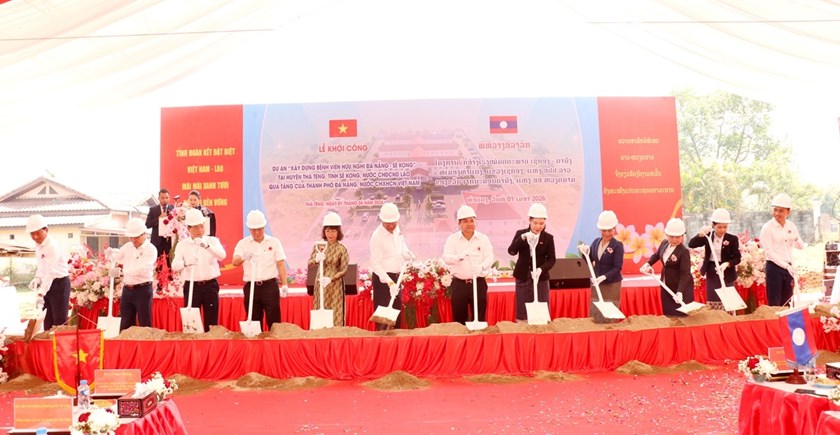 ວາງສີລາລຶກໂຄງການກໍ່ສ້າງໂຮງໝໍມິດຕະພາບ ດານັງ-ເຊກອງ