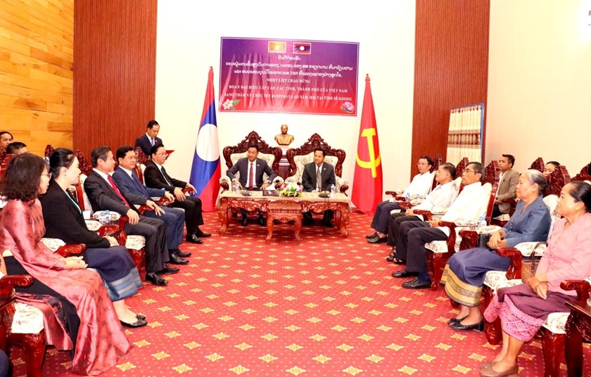 ການນໍານະຄອນດານັງ ອ່ວຍພອນການນໍາແຂວງເຊກອງ