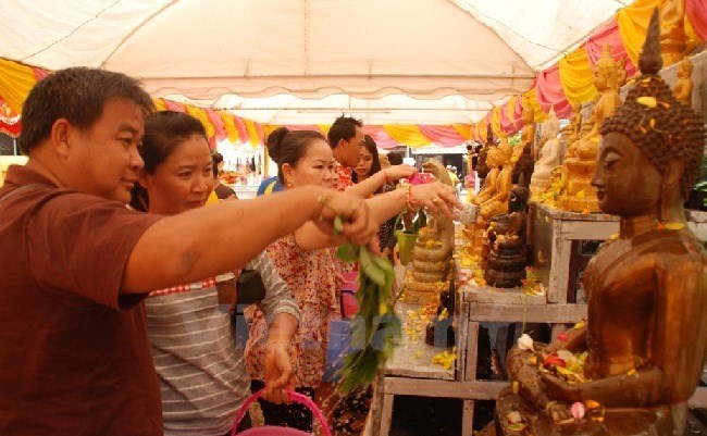 ສະຫຼອງບຸນປີໃໝ່ລາວປີນີ້ ບົນພື້ນຖານການປະຢັດມັດທະຍັດ