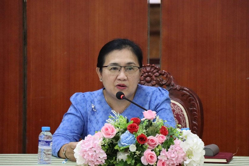 ສສກ ກວດຜ່ານ ແລະ ຮັບຮອງເນື້ອໃນປຶ້ມປະຫວັດວັນນະຄະດີລາວ