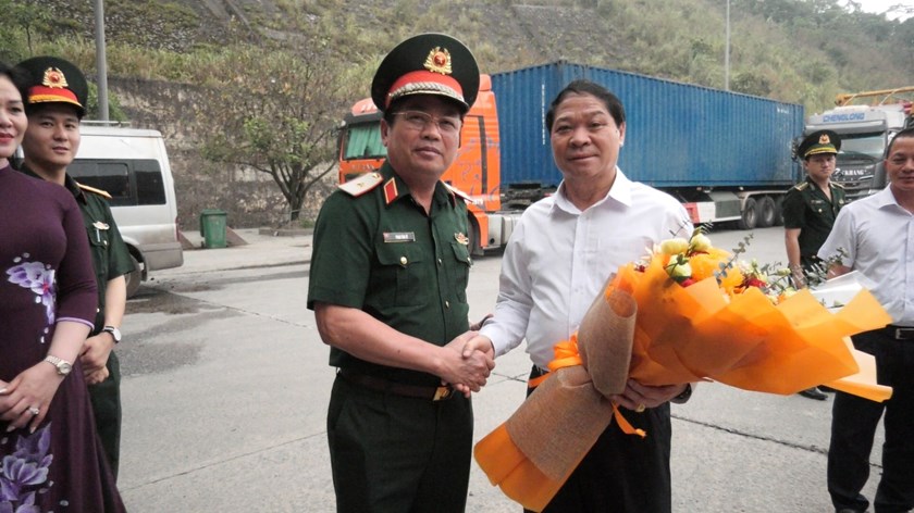 ກອງບັນຊາການທະຫານເຂດ 4 ໄດ້ຮັບນາມມະຍົດວິລະຊົນກໍາລັງປະກອບອາວຸດປະຊາຊົນ