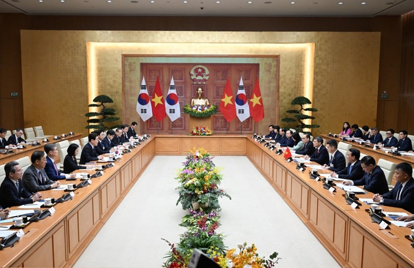 ທ່ານນາຍົກລັດຖະມົນຕີຫວຽດນາມ ພົບປະ ປະທານາທິບໍດີ ສ ເກົາຫຼີ