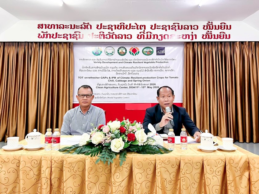 ຝຶກອົບຮົມຄູຝຶກ ເຕັກນິກການປູກພືດຜັກ ແລະ ການວິໄຈ ການປ້ອງກັນພະຍາດ-ແມງໄມ້ ທີ່ເປັນມິດຕໍ່ສິ່ງແວດລ້ອມ