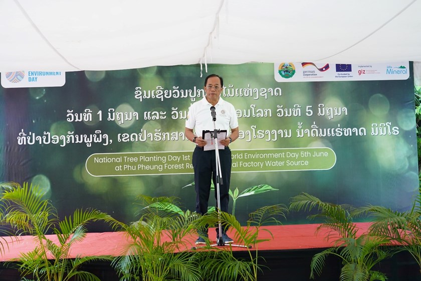 ຫຼວງພະບາງ ສະເຫຼີມສະຫຼອງ ວັນປູກຕົ້ນໄມ້ແຫ່ງຊາດ ແລະ ວັນສິ່ງແວດລ້ອມໂລກ