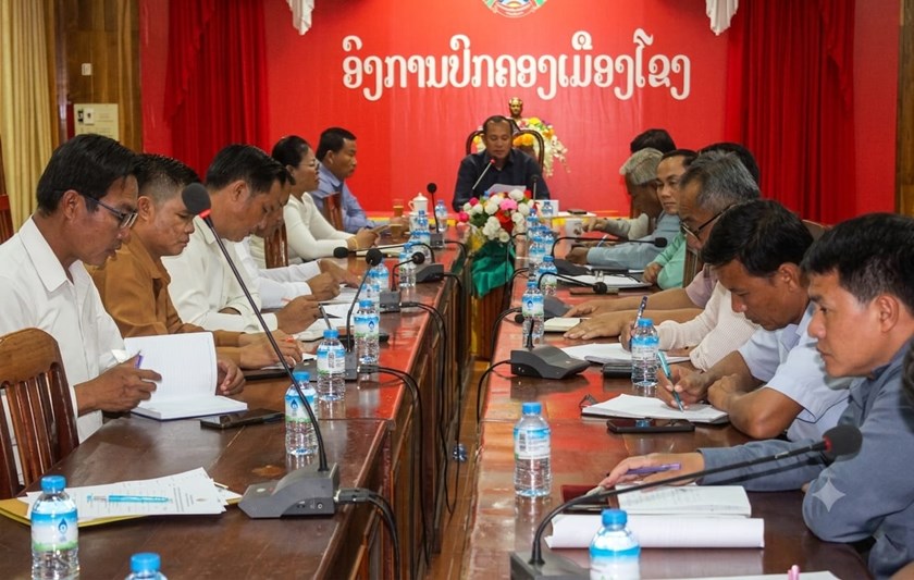 ເມືອງໂຂງ ຮັບຟັງການຊີ້ແຈງ ຕໍ່ຄຳສະເໜີຂອງປະ​ຊາ​ຊົນ