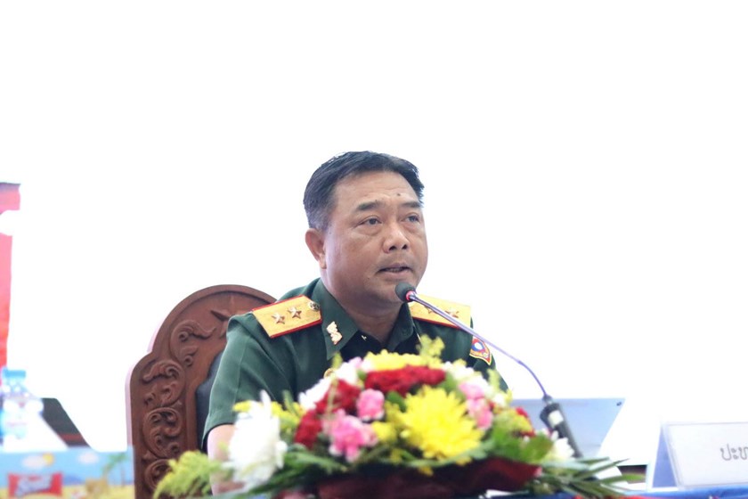 ຮອງລັດຖະມົນຕີກະຊວງປ້ອງກັນປະເທດ ພົບປະໂອ້ລົມພະນັກງານຫຼັກແຫຼ່ງ ຢູ່ກົມໃຫຍ່ເຕັກນິກກອງທັບ