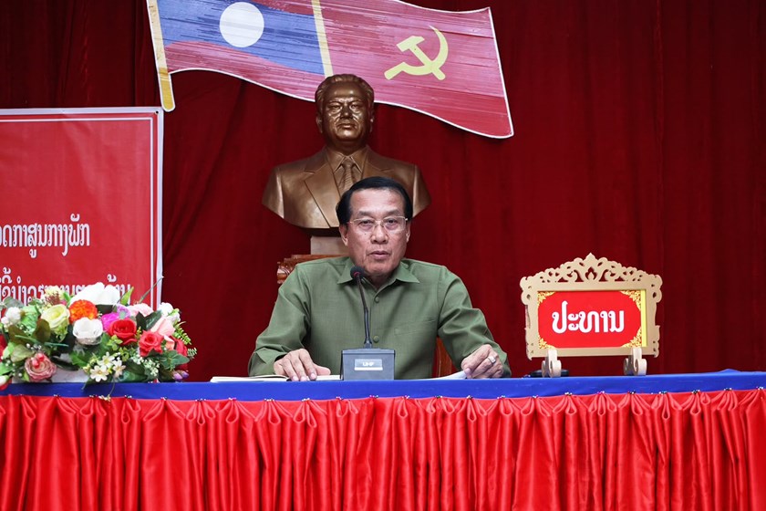 ສະຫາຍ ວັນໄຊ ພອງສະຫວັນ ເຄື່ອນໄຫວຢ້ຽມຢາມ ແລະ ເຮັດວຽກຢູ່ເມືອງຂວາ