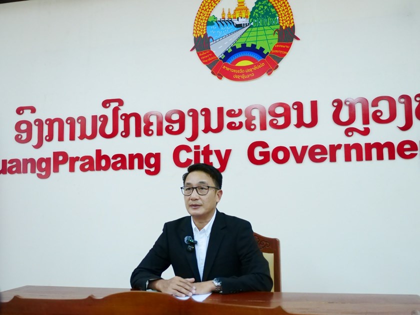 ບຸນຊ່ວງເຮືອ ນະຄອນຫຼວງພະບາງປີນີ້ ຈະແບ່ງເປັນສອງສາຍ ເຮືອປະເພນີ ແລະ ເຮືອກິລາ