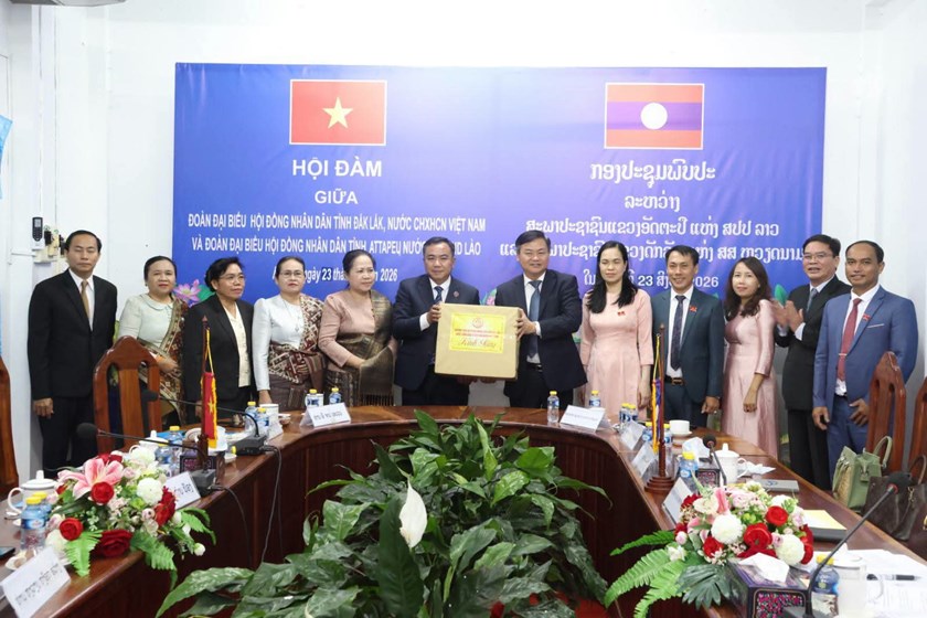 ສພ​ຂ ອັດຕະປື–ດັກລັກ ແລກປ່ຽນບົດຮຽນ ເສີມສ້າງສາຍພົວພັນ ການຮ່ວມມືອັນແໜ້ນແຟ້ນ