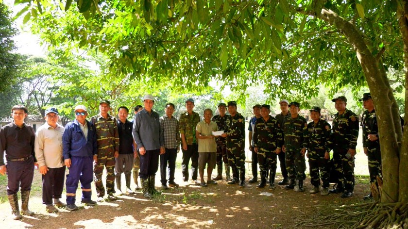 ຮອງລັດຖະມົນຕີກະຊວງປ້ອງກັນປະເທດ ເຄື່ອນໄຫວຕິດຕາມຊ່ວຍເຫຼືອປະຊາຊົນ