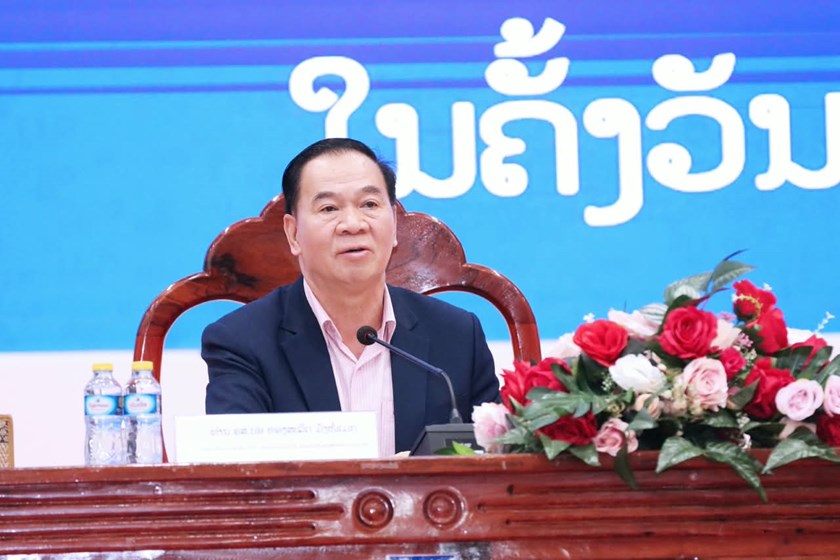 ຮອງນາຍົກລັດຖະມົນຕີ ເນັ້ນໃຫ້ແຂວງຄໍາມ່ວນ ຍົກຄຸນນະພາບຄູ ແກ້ໄຂປະລະການຮຽນ