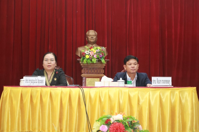 ສະຫະພັນແມ່ຍິງແຂວງໄຊຍະບູລີ ລົງຊຸກຍູ້ວຽກງານຮອບດ້ານ ຢູ່ເມືອງແກ່ນທ້າວ