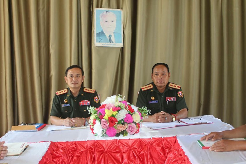 ສະຖາບັນການເງິນຈຸລະພາກສິນຊັບເມືອງເໜືອ ສາຂາແຂວງບໍ່ແກ້ວ ມອບອຸປະກອນກິລາ ໃຫ້ກອງພັນໃຫຍ່ 302