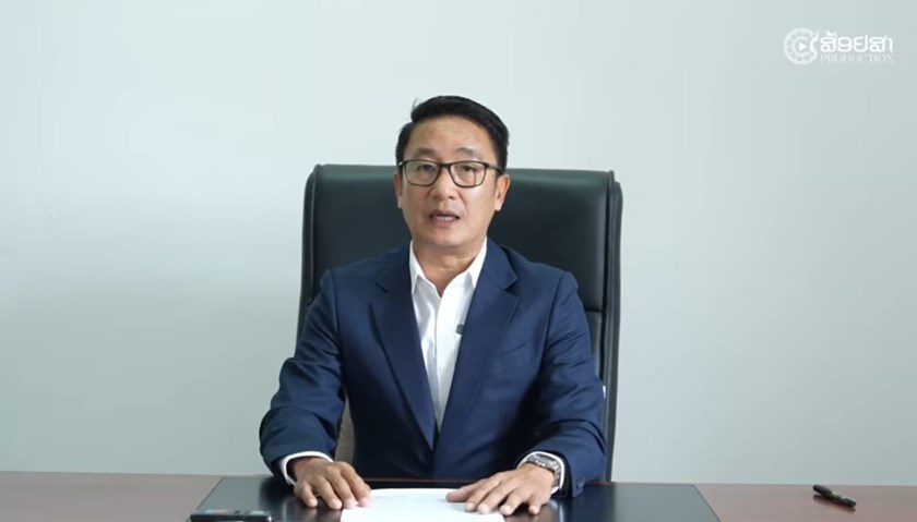 ທ່ຽວບຸນອອກພັນສາ-ໄຫຼເຮືອໄຟ ທີ່ນະຄອນ-ຫຼວງພະບາງ ຊົມຄວາມງົດງາມຈາກການໄຕ້ໂຄມໄຟ