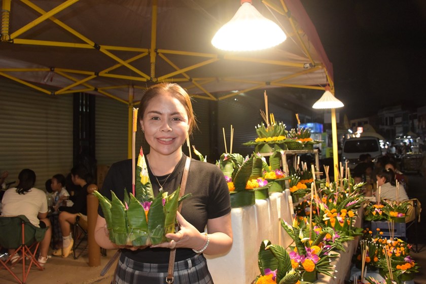 ກະໂທງ ໄດ້ຮັບຄວາມສົນໃຈຫຼາຍ ໃນງານບຸນອອກພັນສາປະວໍຣະນາ ແລະ ບຸນຊ່ວງເຮືອ ທ່າວັດຈັນ