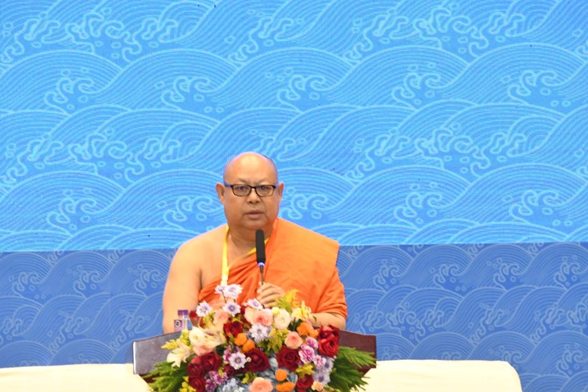 ການສຶກສາສົງ ເປັນປັດໄຈສຳຄັນໃນການພັດທະນາຊັບພະຍາກອນມະນຸດ