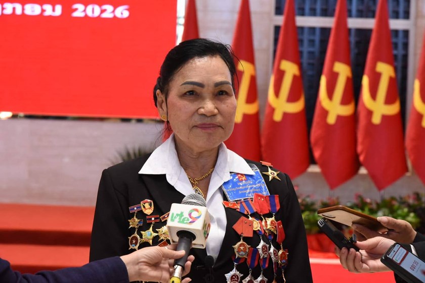 ພູມໃຈໄດ້ເຂົ້າຮ່ວມກອງປະຊຸມໃຫຍ່ຜູ້ແທນທົ່ວປະເທດ ຄັ້ງທີ XII ຂອງພັກ