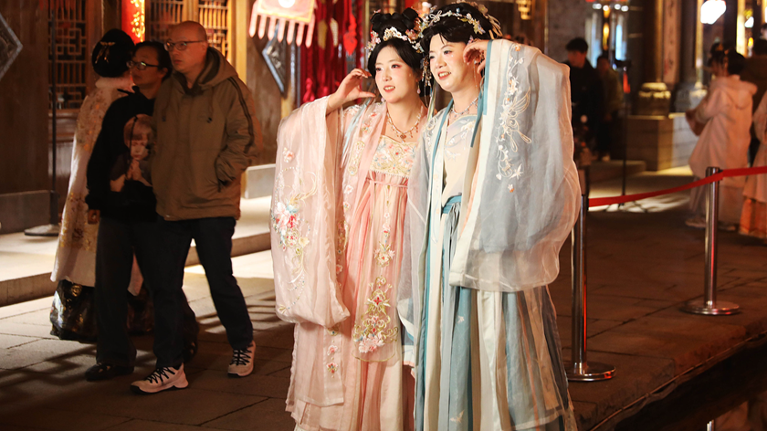 ວັນພັກບຸນກຸດຈີນທີ່ຍາວທີ່ສຸດໃນປະຫວັດສາດຂອງຈີນ ຊ່ວຍກະຕຸ້ນການບໍລິໂພກແນວໃດ?