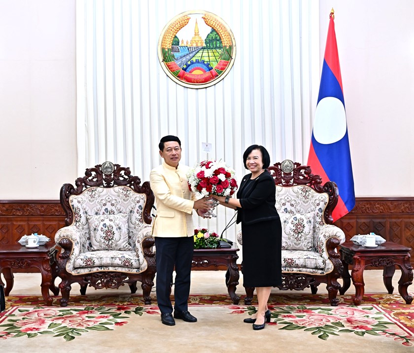 ນາຍົກ ຕ້ອນຮັບເອກອັກຄະຣາຊະທູດ ແຫ່ງ ຣາຊະອານາຈັກໄທ ປະຈຳລາວ