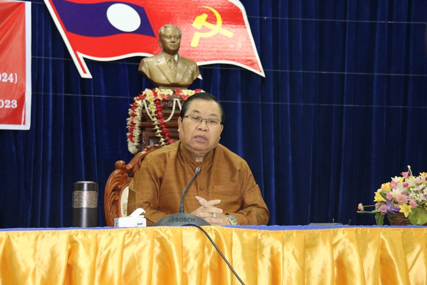 ສນຫລເຊື່ອມຊຶມເອກະສານມະຕິກອງປະຊຸມສະໄໝທີXI  