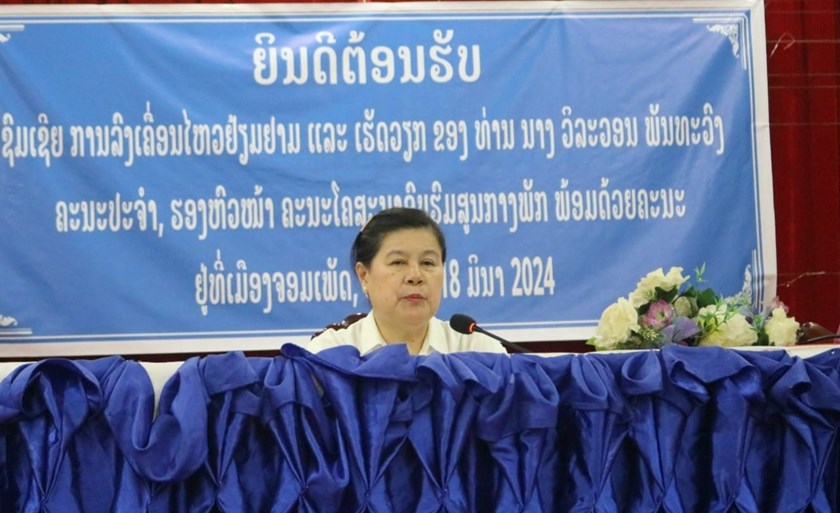 ຄະນະນຳ ຄອສພ ຢ້ຽມຢາມ ແລະ ເຮັດວຽກ ຢູ່ເມືອງຈອມເພັດ