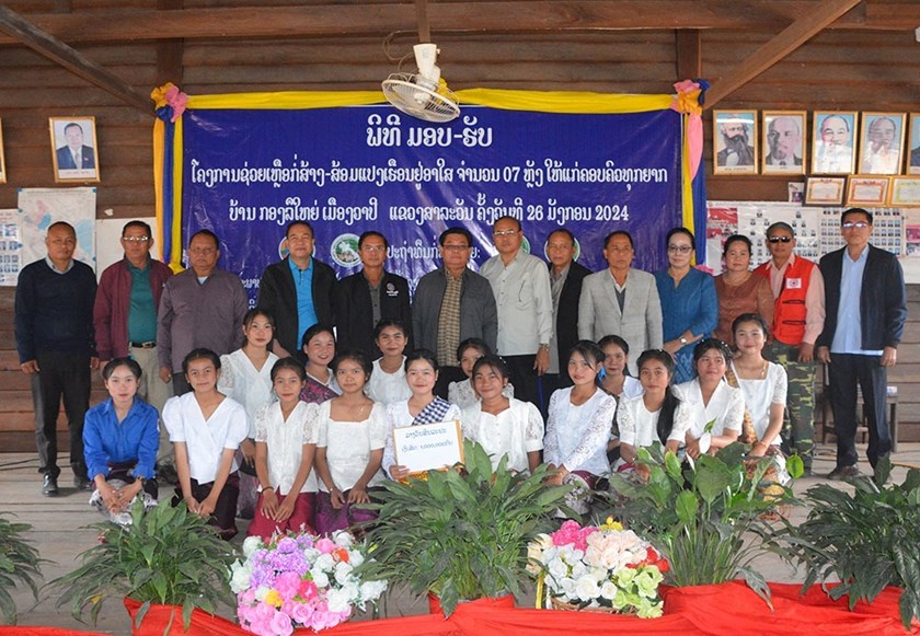 ປະຊາຊົນ 7 ຄອບຄົວ ບ້ານກອງລືໃຫຍ່ ໄດ້ຮັບການຊ່ວຍເຫຼືອປຸກສ້າງເຮືອນໃໝ່