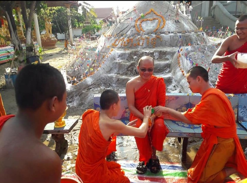ບຸນປີໃໝ່ລາວ” ວັດທະນະທຳລາວທີ່ງົດງາມລືຊື່