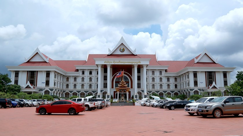 ກໍ່ສ້າງພັກ-ພະນັກງານ ໃນການສ້າງ ນວ ເປັນຫົວໜ່ວຍຍຸດທະສາດ