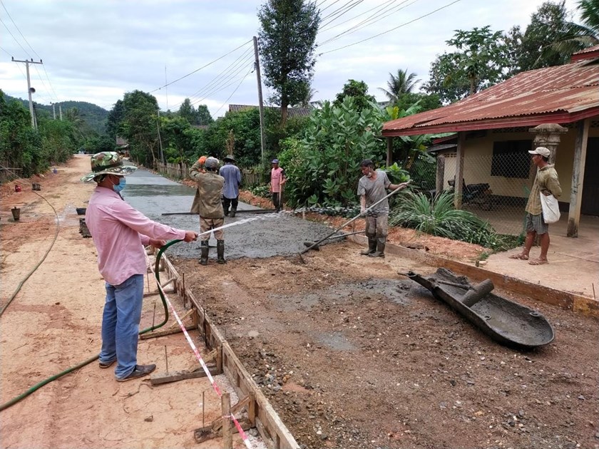 ທ່າພະບາດສືບຕໍ່ກໍ່ສ້າງຮາກຖານການເມືອງ